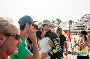 The first moments after Steven's victory at Las Cucharas (Pic: EFPT)