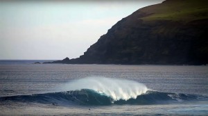 Glassy surfing conditions on Rapa Nui