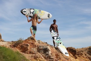 Deivis Paternina and Youp Schmit show boards and six pack (Photo: Fukajaz)